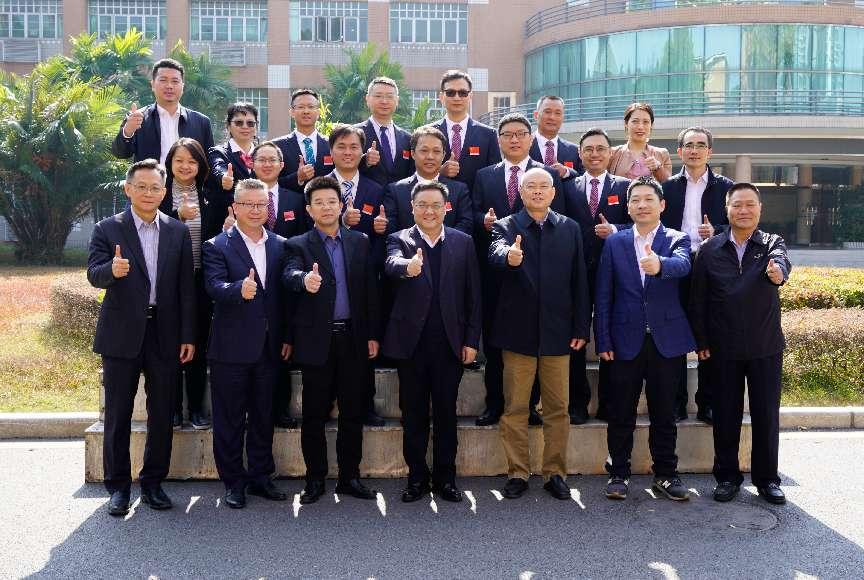 合影.jpg 合影.jpg