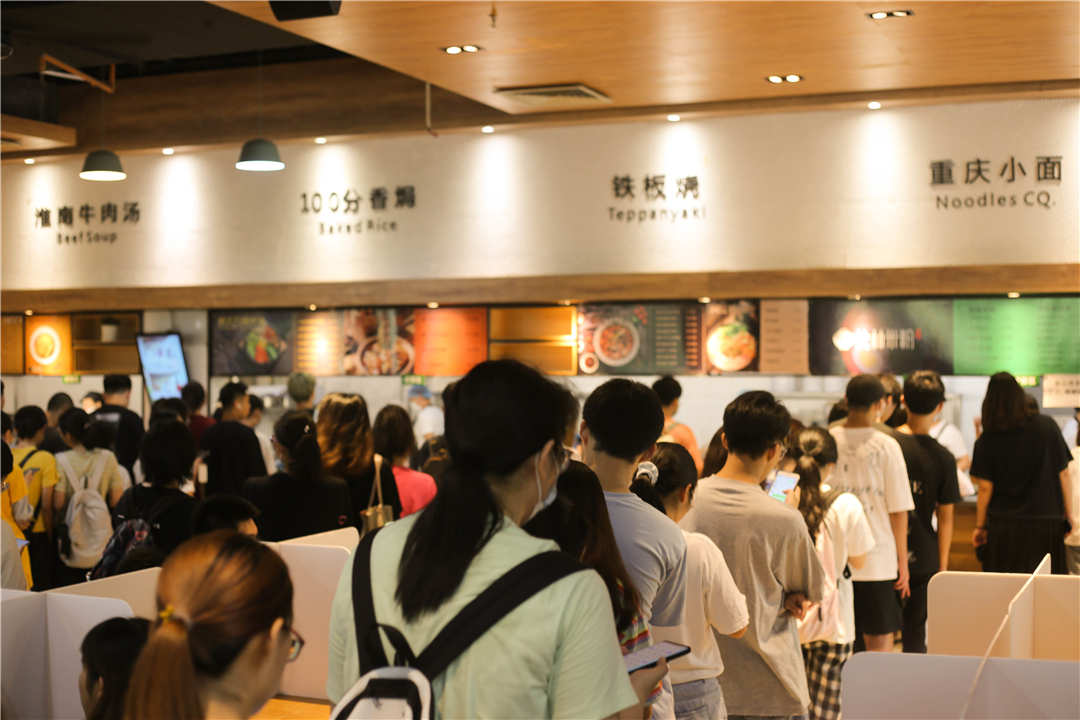 下课啦,来饱餐一顿吧!.jpg