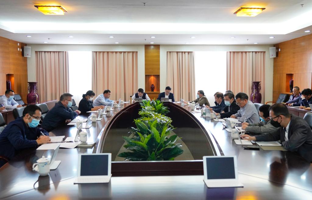 常委会现场1.jpg