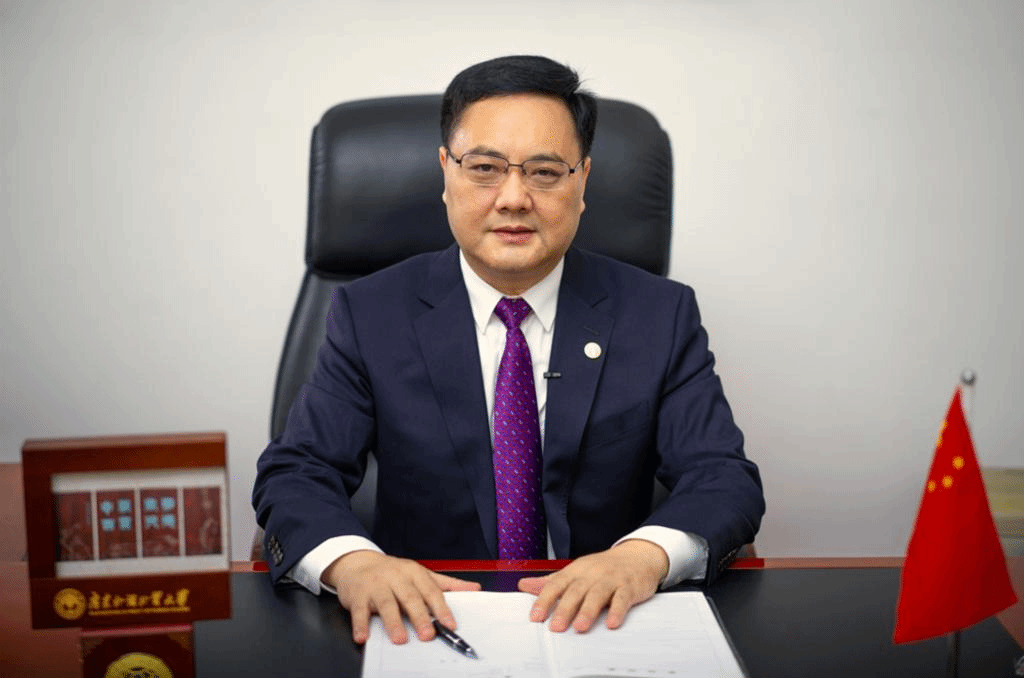 石佑启.png