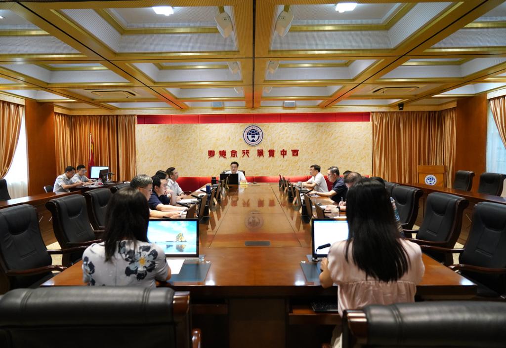 会议现场.jpg