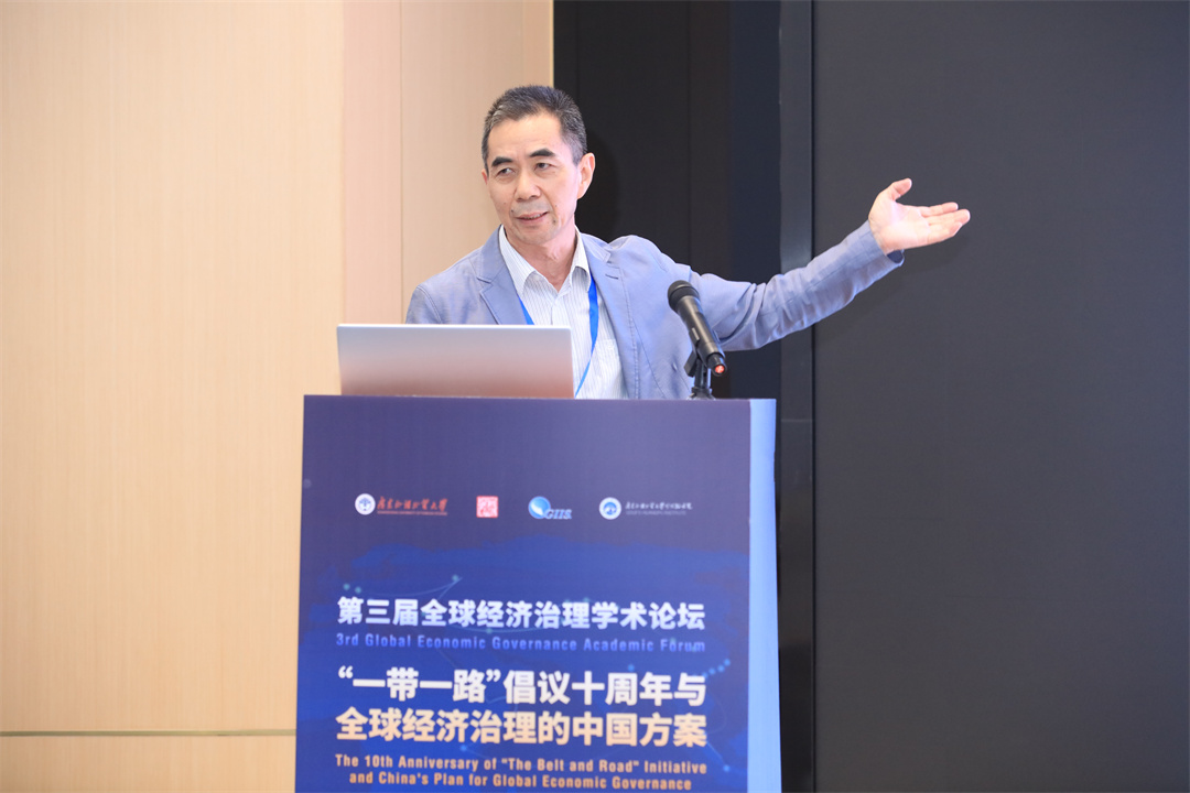 李新春.jpg
