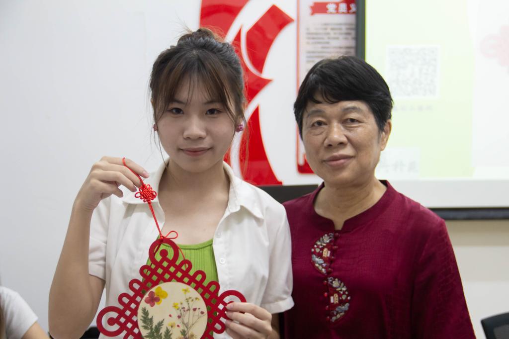 岭南押花艺术课堂 (5).jpg